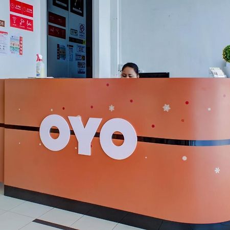 Oyo 89985 Js Hotel Johor Bahru Zewnętrze zdjęcie