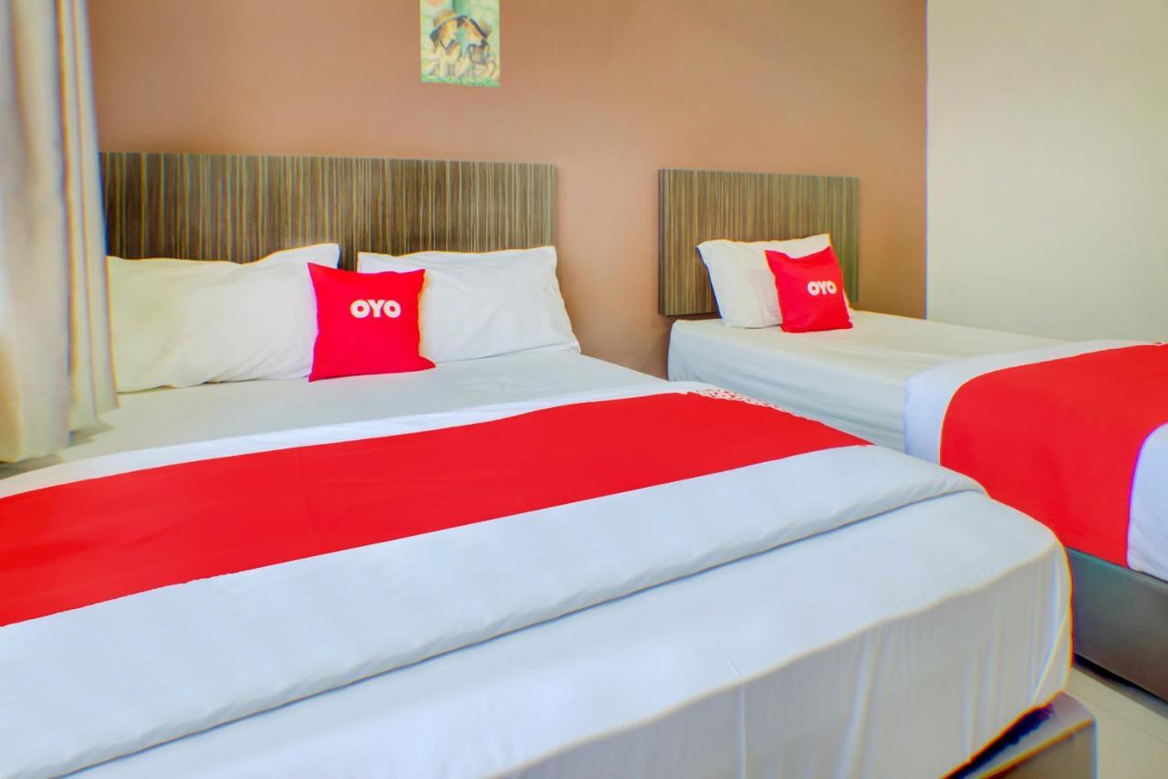 Oyo 89985 Js Hotel Johor Bahru Zewnętrze zdjęcie