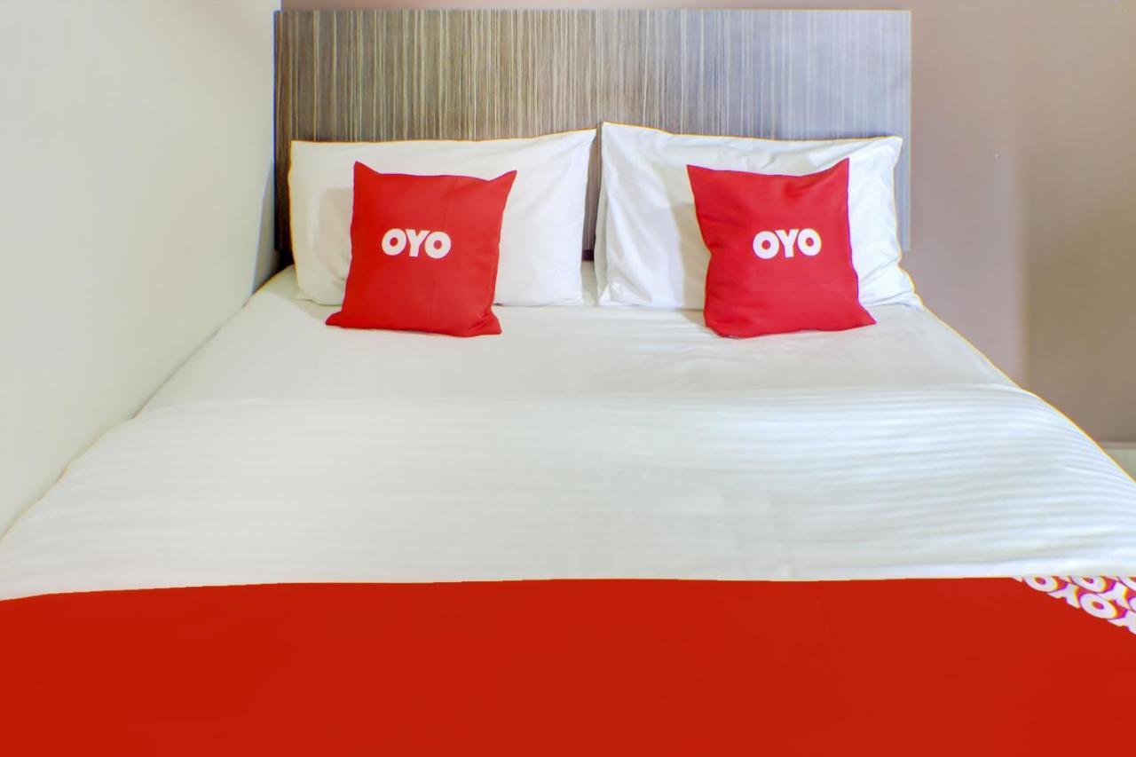 Oyo 89985 Js Hotel Johor Bahru Zewnętrze zdjęcie