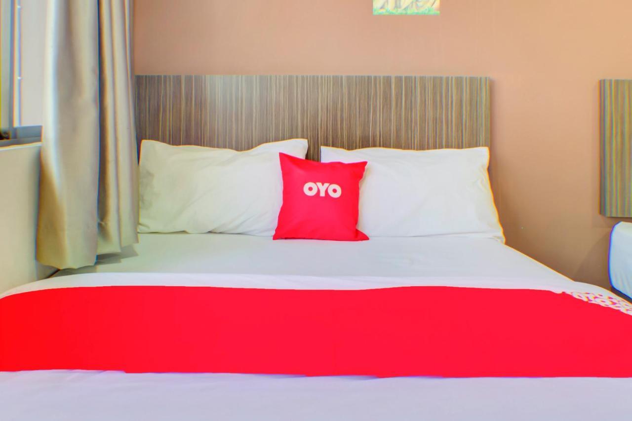 Oyo 89985 Js Hotel Johor Bahru Zewnętrze zdjęcie