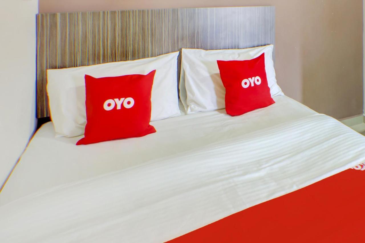 Oyo 89985 Js Hotel Johor Bahru Zewnętrze zdjęcie