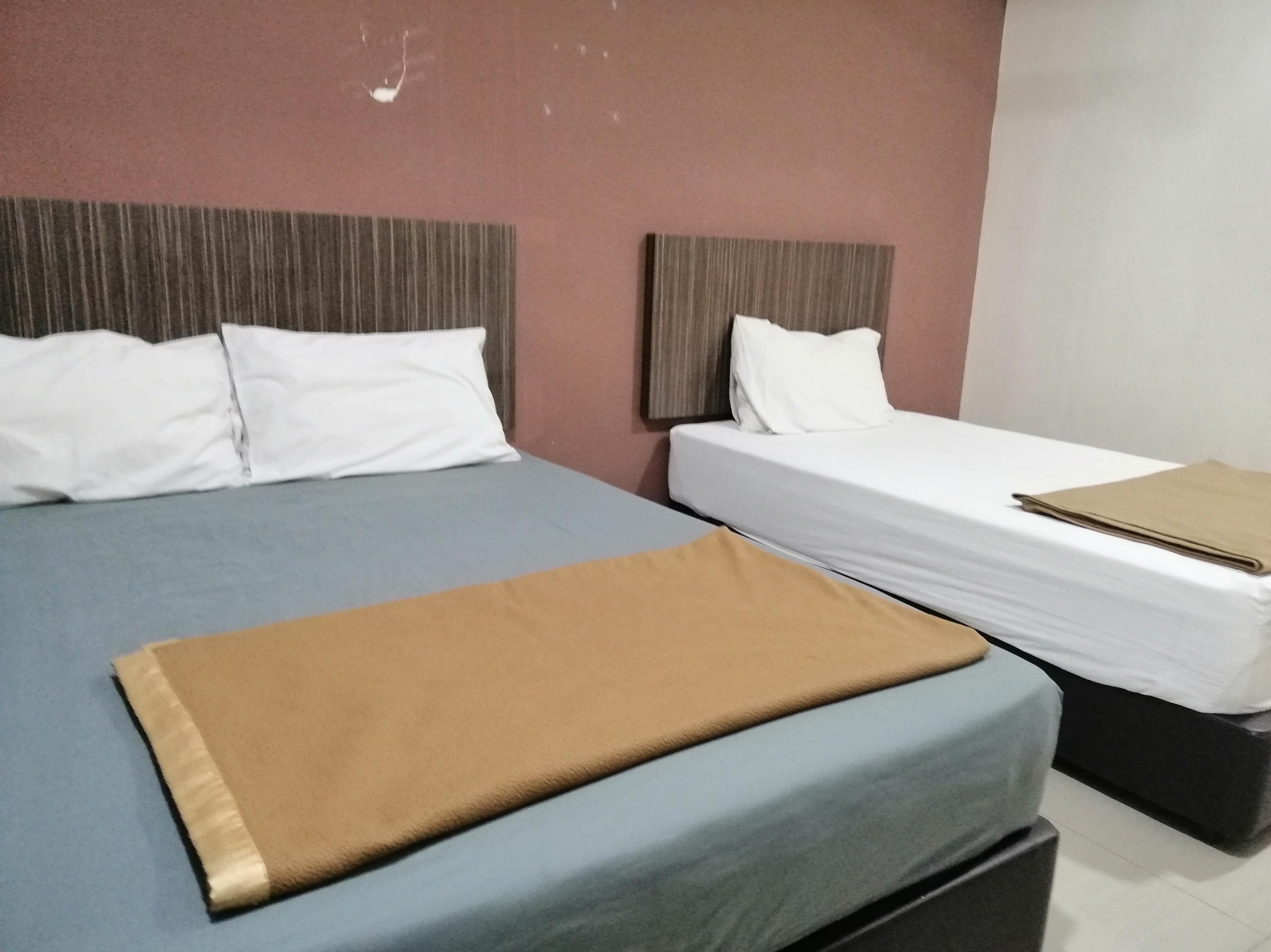 Oyo 89985 Js Hotel Johor Bahru Zewnętrze zdjęcie